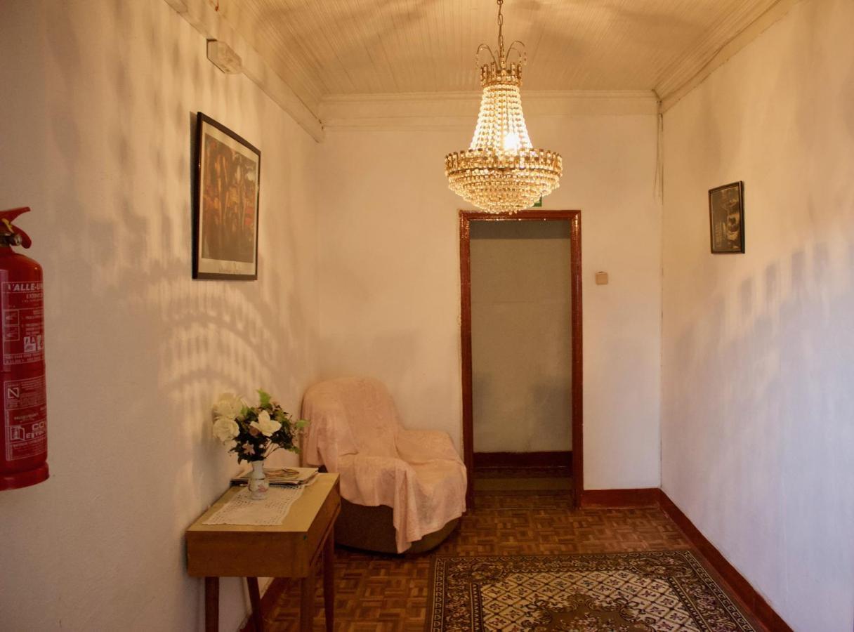 Residencial Tarouca Bed & Breakfast Fundão Екстериор снимка